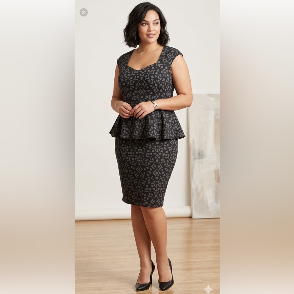 Forever 21 Black and Gray Geometric Mini Dress